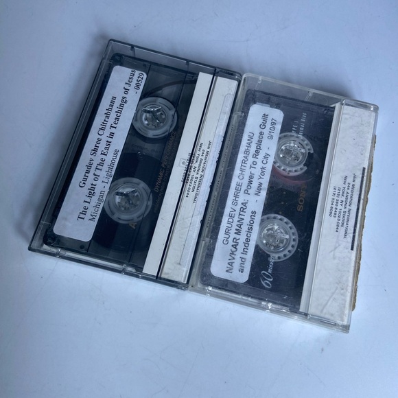 Two Cassette Tapes of Mantras & Meditation - Picture 2 of 12